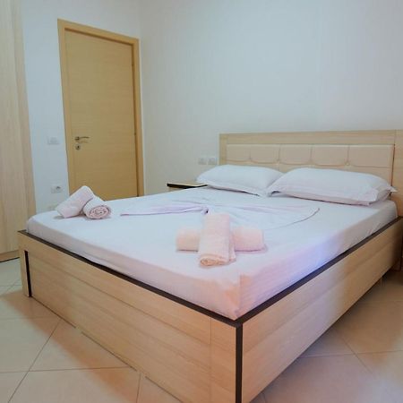 Almare Apartments Wlora Zewnętrze zdjęcie