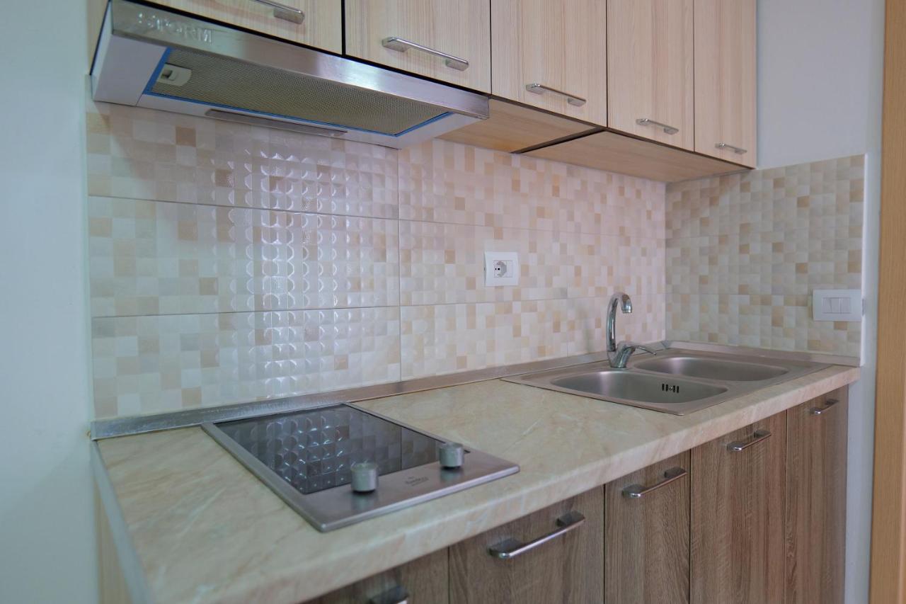 Almare Apartments Wlora Zewnętrze zdjęcie