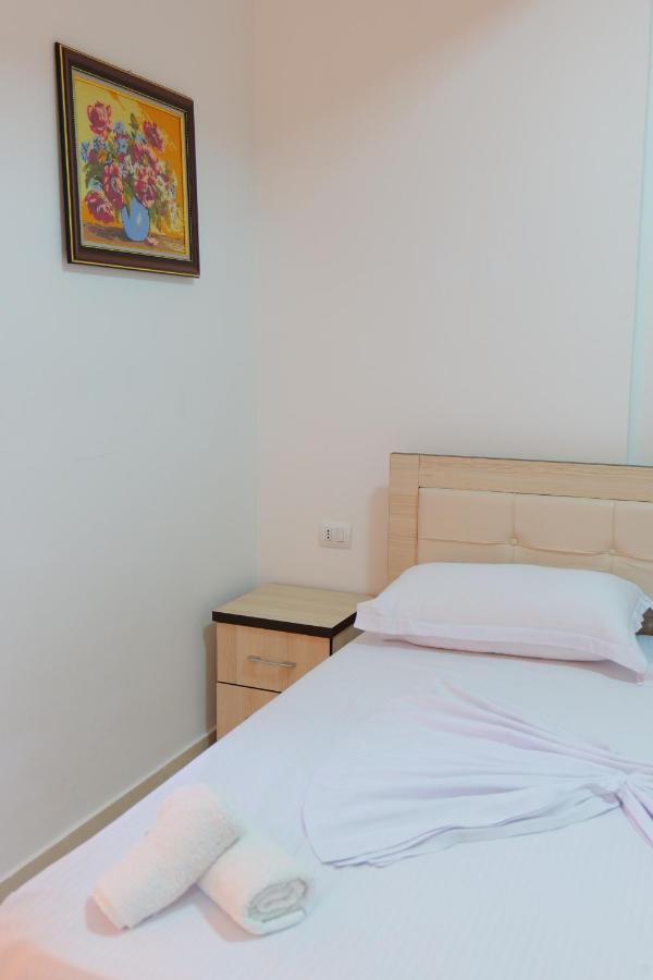 Almare Apartments Wlora Zewnętrze zdjęcie